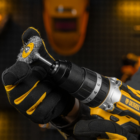 Набор щеток для дрели, 5 Плоских 25-38-50-63-75 мм, шпилька, нерж. вит. проволока Denzel