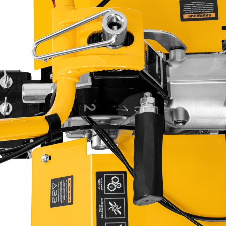 Мотоблок DPT-370X, 7 л.с, дисковое сцепление, ширина 90 см, глубина 35 см, фрез 3 х 4, ВОМ, передачи 3В/1Н Denzel