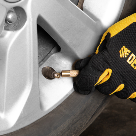 Компрессор автомобильный AC-37, 12 В, 7 атм, 37 л/мин, автомобильный предохранитель Denzel цена