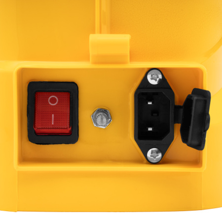 Опрыскиватель ранцевый аккумуляторный DP-10LA, 10 л, 12 В, 8 Ач Denzel цена