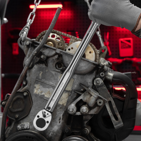 Ключ динамометрический, 42-210 Нм, 1/2, CrV, хромированный Matrix