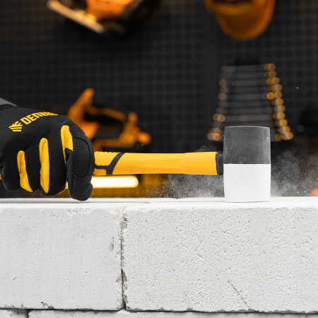 Киянка резиновая, 225 г, черно-белая, фибергласовая рукоятка c TPR покрытием Denzel