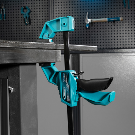 Струбцина реечная, быстрозажимная, пистолетного типа, пошаговый механизм, пластиковый корпус, 450мм Gross цена