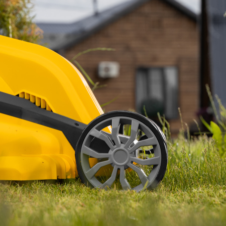 Газонокосилка электрическая GMC-2000, шир. 44см, 2000 Вт, 6 уров., травосб. 45 л Denzel цена