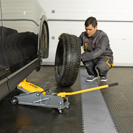 Домкрат гидравлический подкатной с фиксатором, 3 т, 190-532 мм, SUV Denzel цена