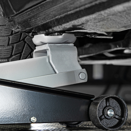 Домкрат гидравлический подкатной, 3 т, высота подъема 140-520 мм Matrix цена