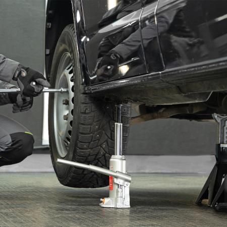 Домкрат гидравлический бутылочный, 4 т, h подъема 194-372 мм Matrix цена