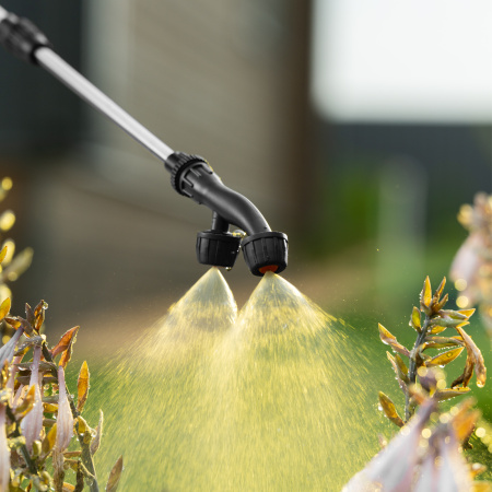 Опрыскиватель ранцевый аккумуляторный DP-10LA, 10 л, 12 В, 8 Ач Denzel цена