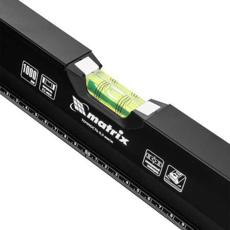 Уровень алюминиевый, усиленный, фрезерованный, 3 глазка, двухкомпонентные рукоятки, 1000 мм Matrix цена