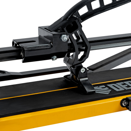 Плиткорез рельсовый 1200х16мм, каретка на подш., стальная станина, усил. рукоятка-пенал Denzel цена