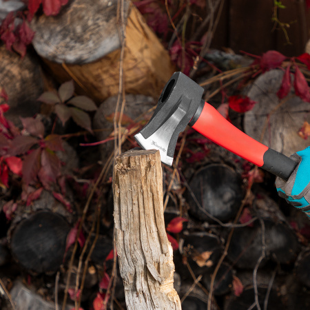 Топор-колун optimalс клиновидным полотном 1000 г, фибергласовое двухкомпонентное топорище 400 мм Matrix цена