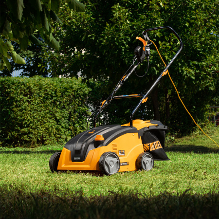 Скарификатор-аэратор  электрический SAE-1500, 1500 Вт, -11/+5 мм, 32 cм Denzel цена