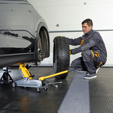 Домкрат гидравлический подкатной, 2 т, 135-385 мм Denzel цена