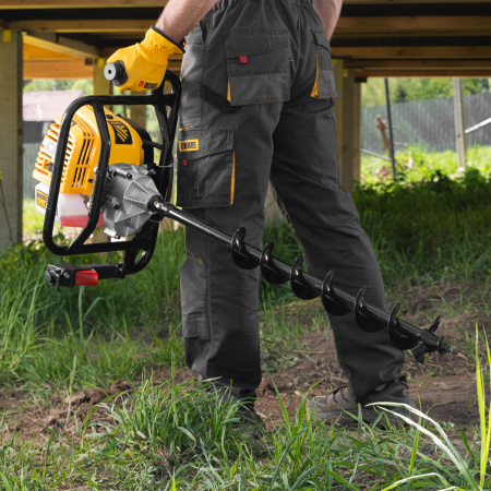 Мотобур DX-52, объем двигателя 52 см3, соединение 20 мм, без шнека Denzel