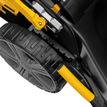 Газонокосилка бензиновая GLD-520SP, 196 куб.см, ширина 52 см, привод, 7 уровней,травосборник 60 л Denzel цена