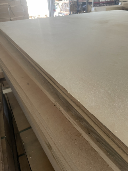 Фанера влагостойкая  ФСФ 12 мм 1525х3050 сорт 4/4