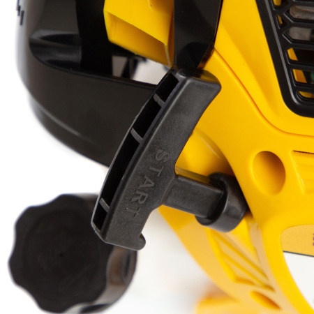 Триммер бензиновый DTL-33, 33 см3, неразъемная штанга Denzel цена