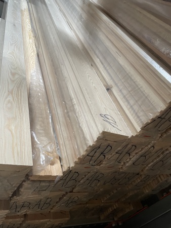 Доска пола шпунтованная 28х110х4000 сорт АБ Лиственница 0.44м2