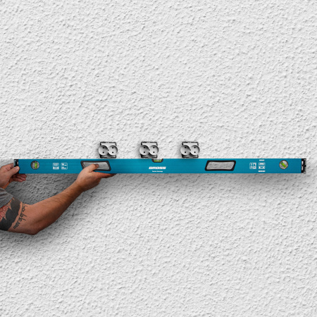 Уровень алюминиевый, 1200 мм, усиленный с ударопрочными заглушками, рукоятки, 3 глазка Gross цена