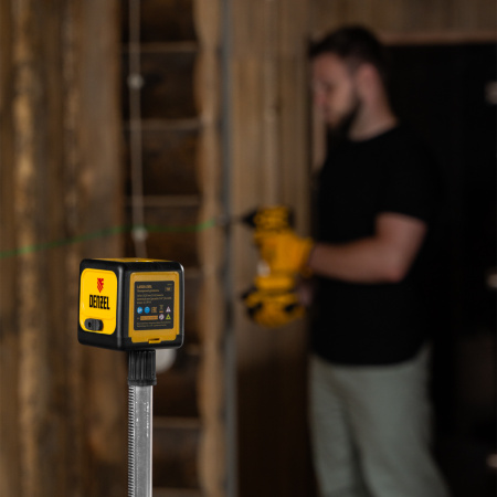 Лазерный уровень DQB, 30 м, зеленый луч, батарейки, сумка Denzel цена