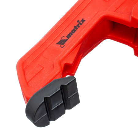 Струбцина клещеобразная 3, усиленная, пластиковый корпус, двухкомпонентные рукоятки, 75 мм Matrix цена