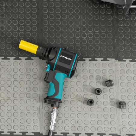 Гайковерт пневматический ударный G985K2, 1/2, 610Нм 9000 об/мин, с набором 17 предметов Gross цена