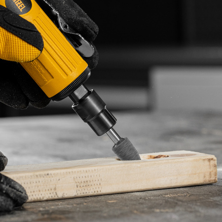 Пневмошлифмашина прямая PGS25000, 25000 об/мин, 10 шлиф. камней, цанга - 3, 6 мм, 113 л/мин Denzel цена