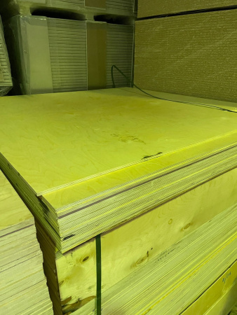 Фанера влагостойкая  ФСФ 12 мм 1525х3050 сорт 4/4