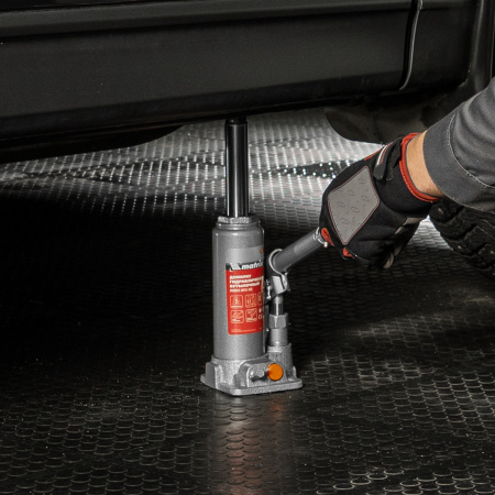 Домкрат гидравлический бутылочный, 2 т, h подъема 181-345 мм, в пластиковом кейсе Matrix цена