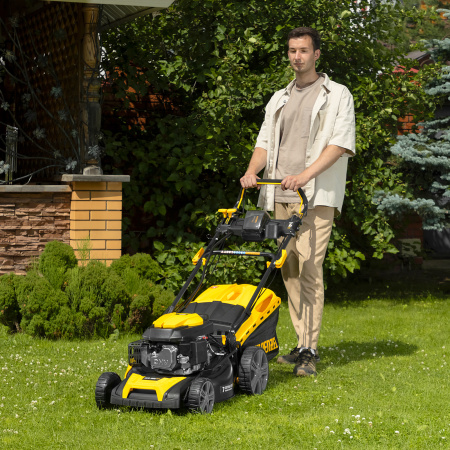 Газонокосилка бензиновая GLD-460SP-VE, 146 см3, шир. 46см, привод, вариатор, эл.старт, 60 л Denzel цена