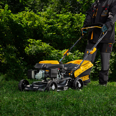 Газонокосилка бензиновая GLD-420, 146 см3, ширина 42 см, 40 л Denzel цена