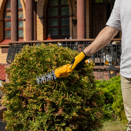 Ножницы-кусторез аккумуляторные G411 с акк. 3.6В Li-Ion 1.5 Ач Denzel цена