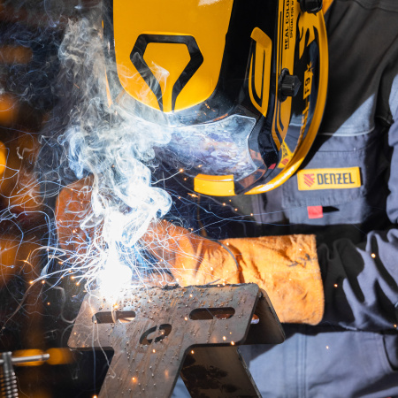 Щиток защитный лицевой (маска сварщика) F9, см. окно 100x60, Real Color, DIN 4-8/9-13// Denzel цена