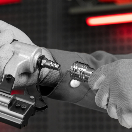 Нейлер пневматический для гвоздей от 10 до 32 мм Matrix цена