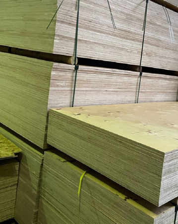 Фанера ФСФ 12 мм 1220х2440 сорт 4/4