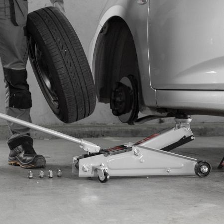 Домкрат гидравлический подкатной, 3 т, высота подъема 130-410 мм, поворотная ручка Matrix цена