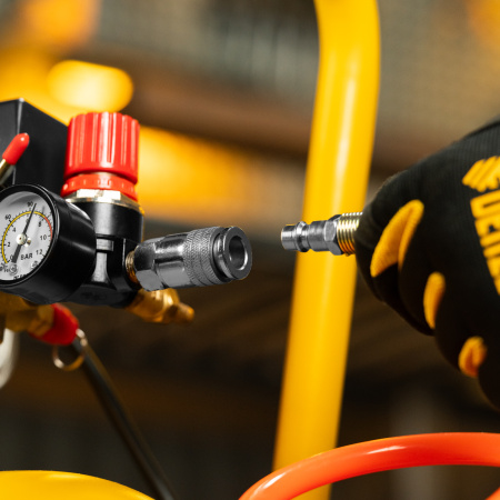 Компрессор безмасл. малошумный DLP -3000/50, 3 кВт, 2х1,5 кВт,50 л, 2850 об/мин,500 л/мин Denzel