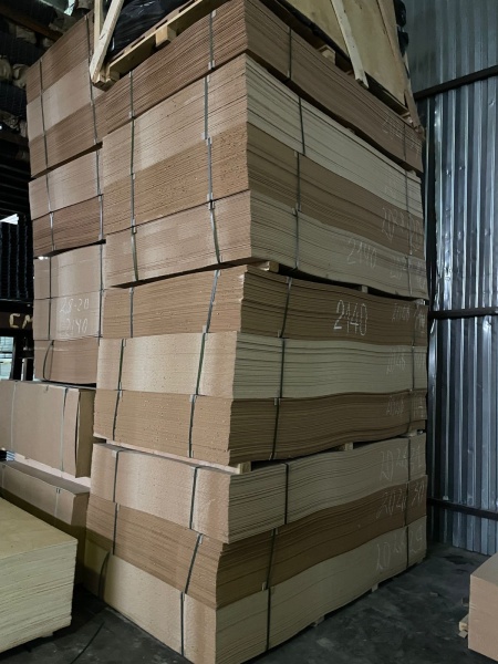 ДВП Оргалит 1220х2140 мм 2.5 мм (гладкая с 2-х сторон) цена за лист