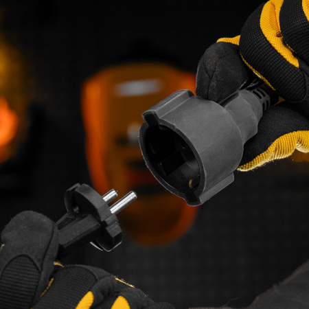 Удлинитель-шнур силовой Top Series, КГТТ, 20м, 1 розетка, 3 x 1,5 мм Denzel цена