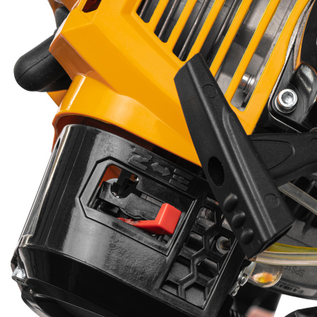 Триммер бензиновый DTS-43, 43 см3, неразъемная штанга, состоит из 2 частей Denzel цена