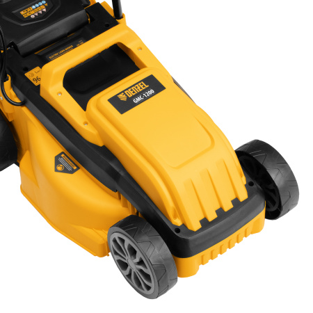 Газонокосилка электрическая GMC-1200, шир.,32см, 1200 Вт, 3 уров., травосб. 30 л Denzel цена