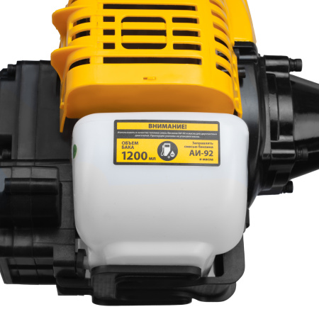 Триммер бензиновый DT-52E, 52 см3, неразъемная штанга, электростартер, состоит из 2 частей Denzel цена