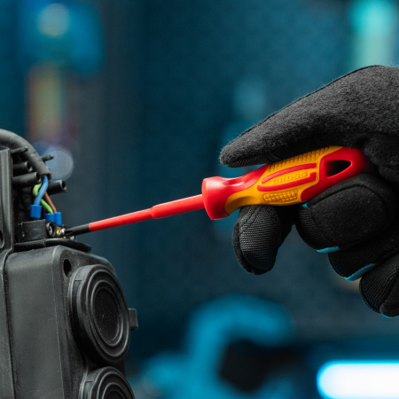 Набор отверток диэлектрических до 1000 В, 8 шт, тестер, CrMo, двухкомпонентные рукоятки Gross