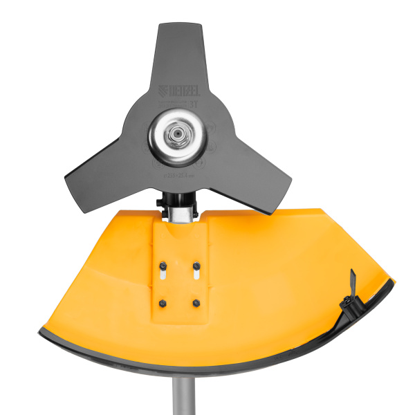 Триммер бензиновый DGT-43-PRO, анти-вибро, 43 см3, неразъем, состоит из 2 частей Denzel цена