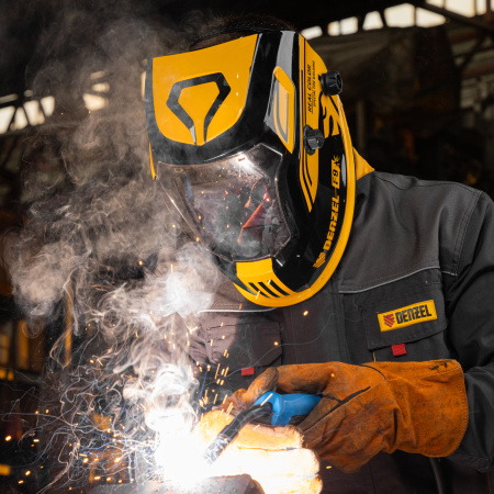 Щиток защитный лицевой (маска сварщика) F9, см. окно 100x60, Real Color, DIN 4-8/9-13// Denzel цена