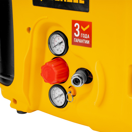 Компрессор воздушный DL1300, 10 бар, 1,3 кВт 180 л/мин 5 л, с набором аксессуаров Denzel