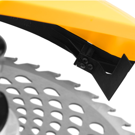 Триммер бензиновый DT-43E, 43 см3, неразъемная штанга, электростартер, состоит из 2 частей Denzel цена