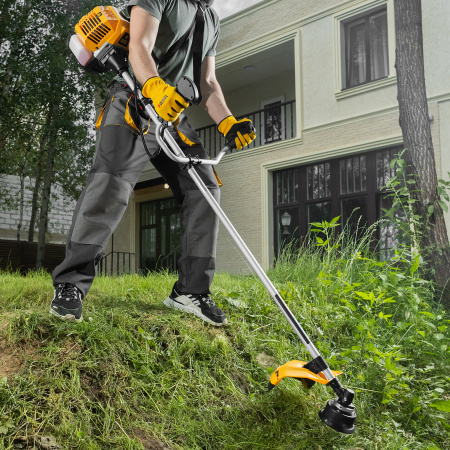 Триммер бензиновый DR-43, 43 см3, неразъемная штанга, состоит из 2 частей Denzel цена