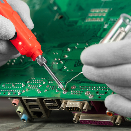 Паяльник беспроводной 4.5 В, 8 Вт, 350°С, припой 10 г, работа от элементов питания 3хАА Matrix цена