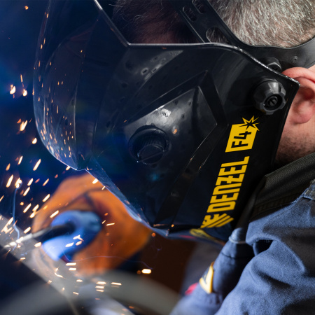 Щиток защитный лицевой (маска сварщика) F4, см. окно 90х35, DIN4/9-13// Denzel цена